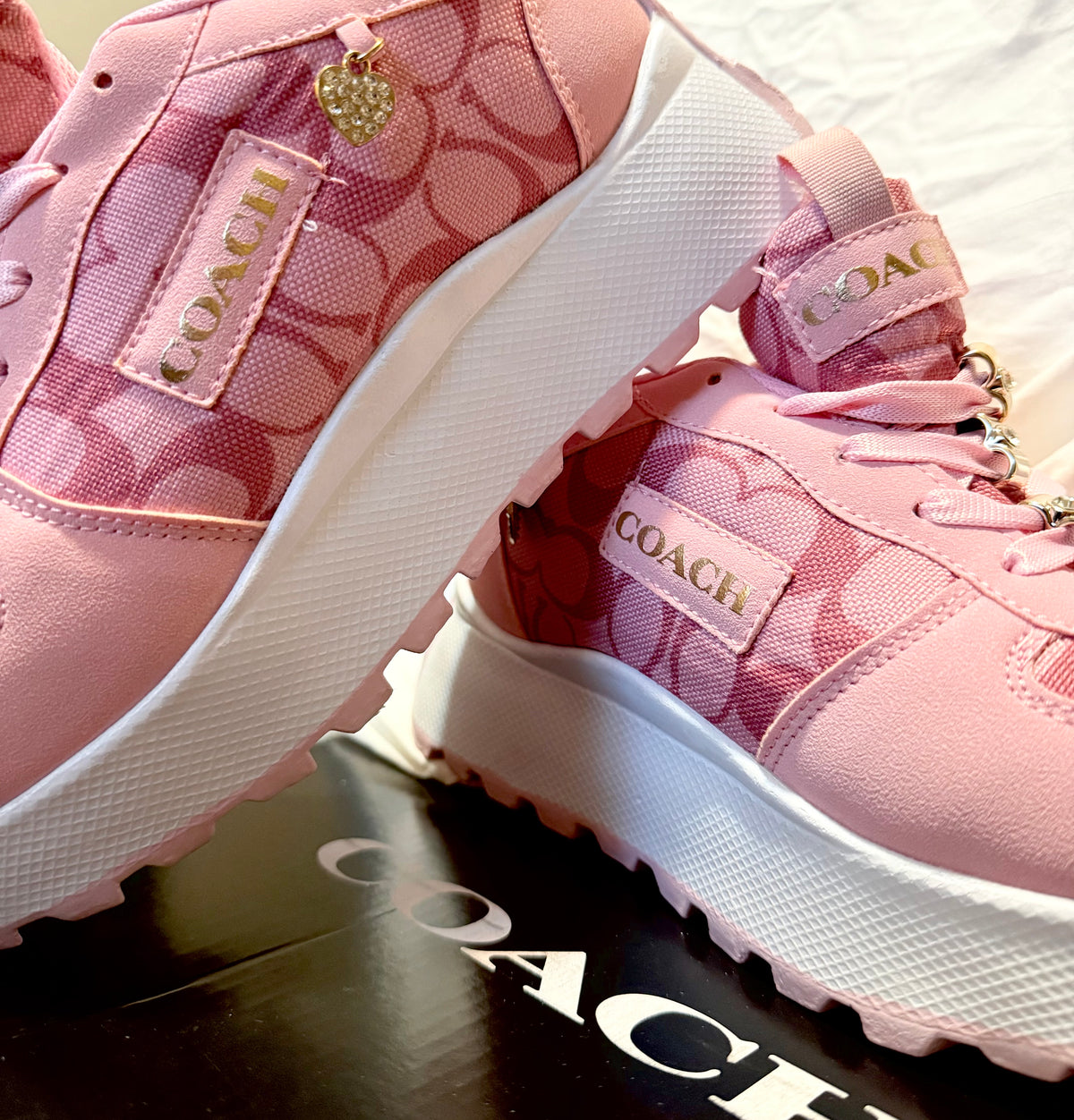 Women’s sneakers