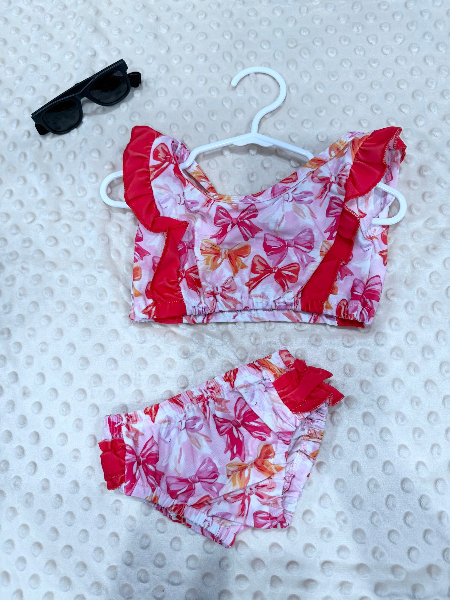 Bows swim