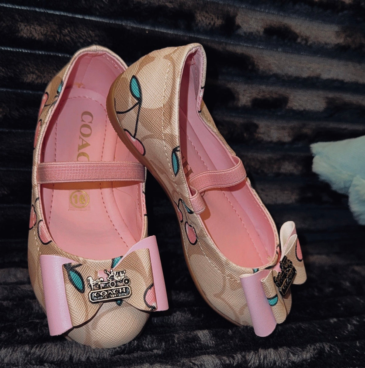 Kids pink bow flats