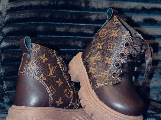 kids Brown boots