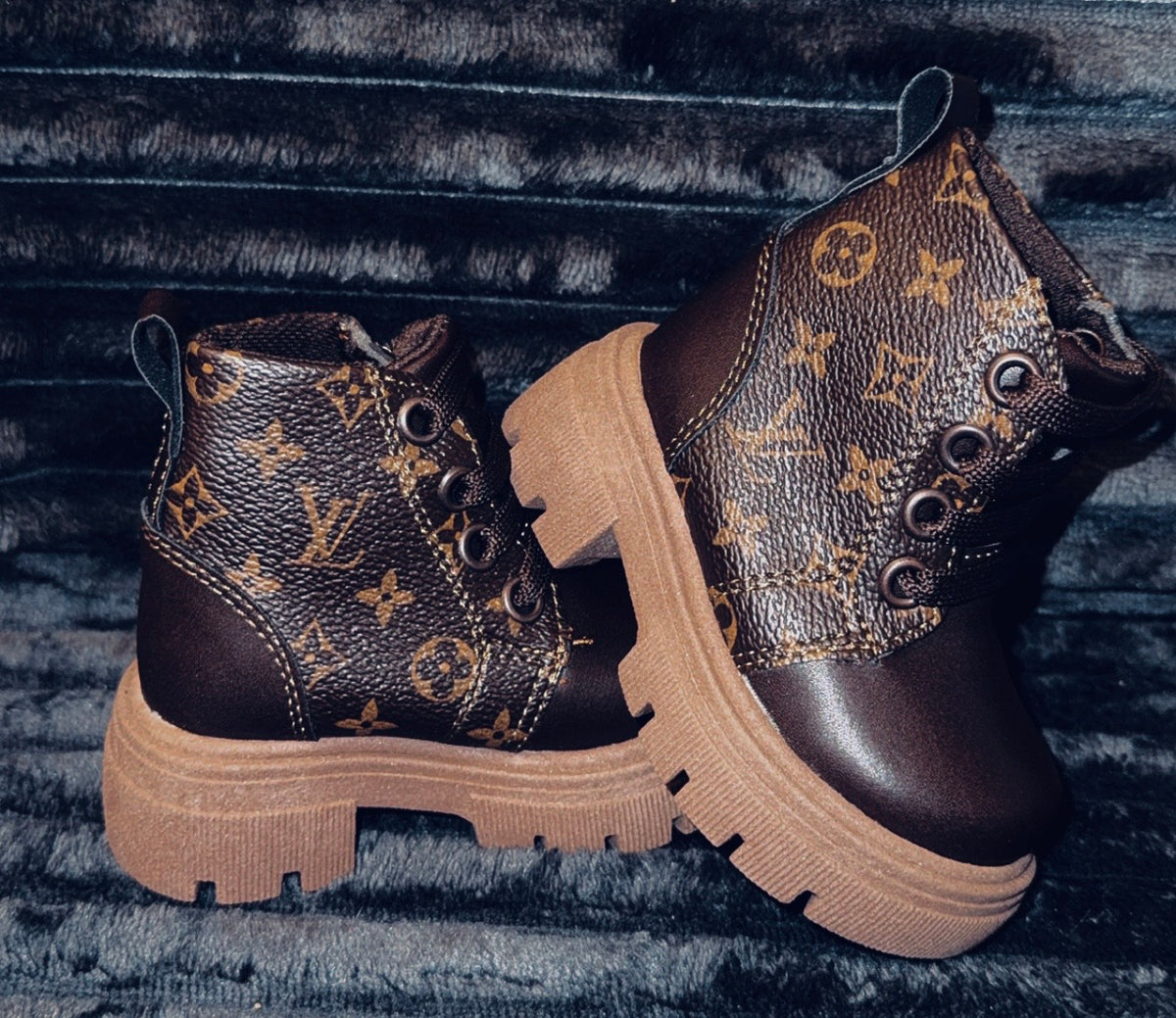 kids Brown boots