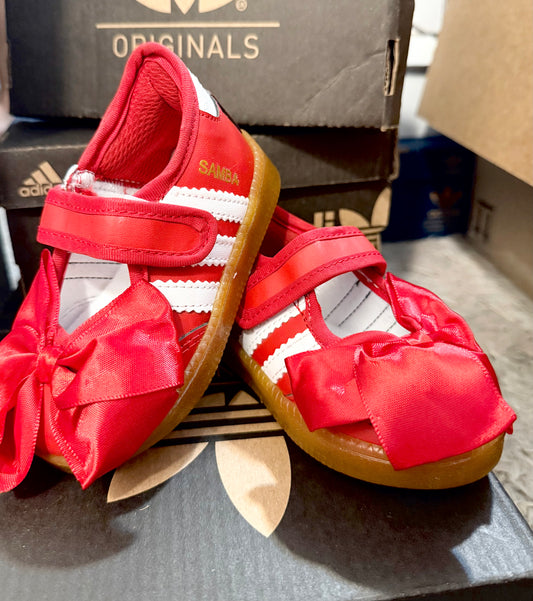 Red flats shoes