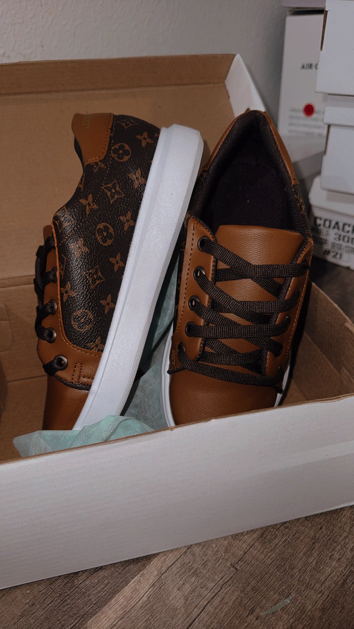 Brown tennis shoes